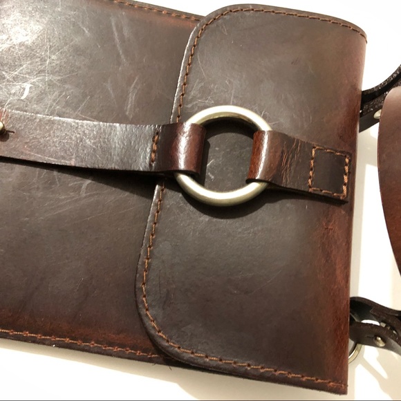 NEW Details Leather Mini Messenger Pouch Brown - Picture 8 of 12